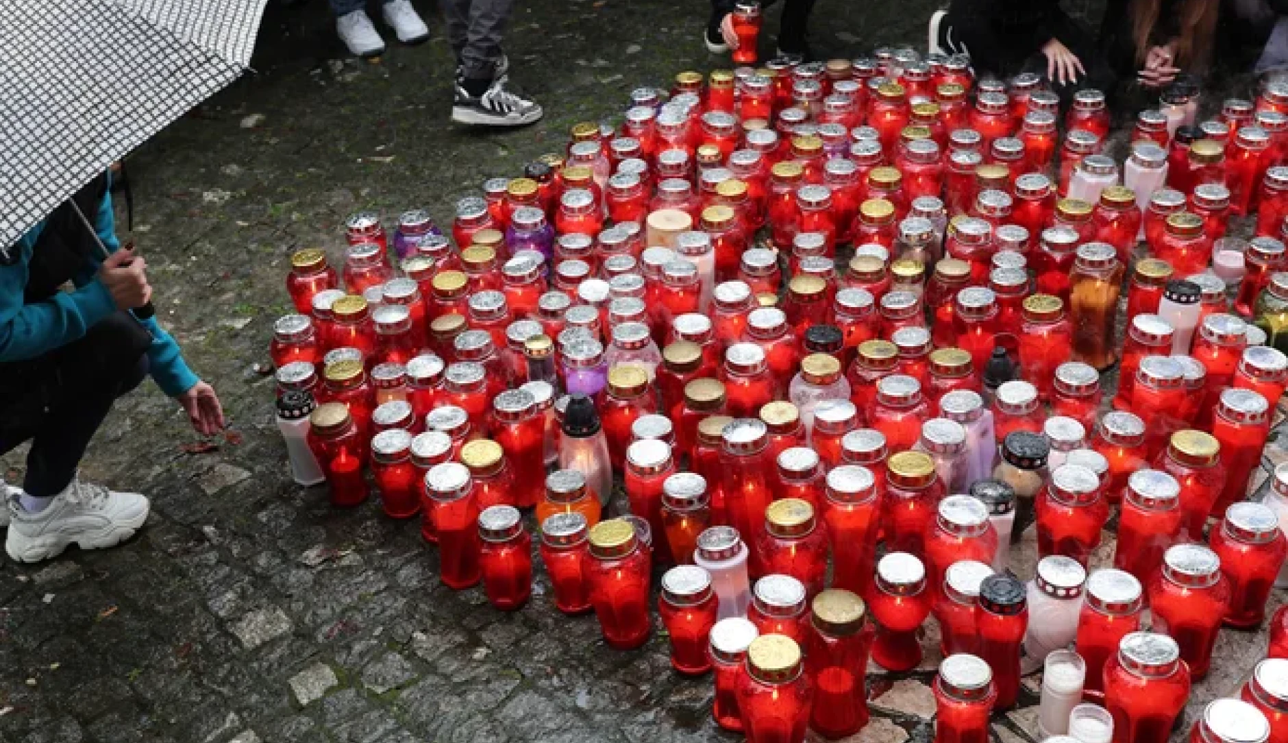 Novo mesto; Romska skupnost; Nasilje; Svečke; Tragedija; Aleš; Aco; Manjšine; Robert Golob; GIbanje svoboda; Jugovzhod Slovenije