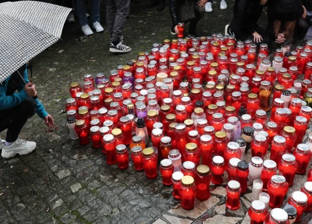 Novo mesto; Romska skupnost; Nasilje; Svečke; Tragedija; Aleš; Aco; Manjšine; Robert Golob; GIbanje svoboda; Jugovzhod Slovenije