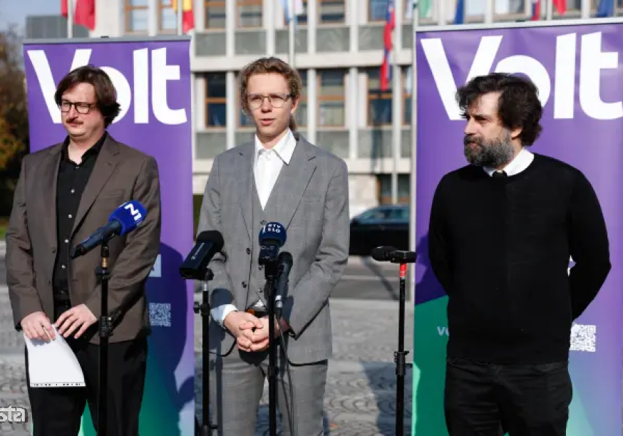 Prvo tiskovno konferenco